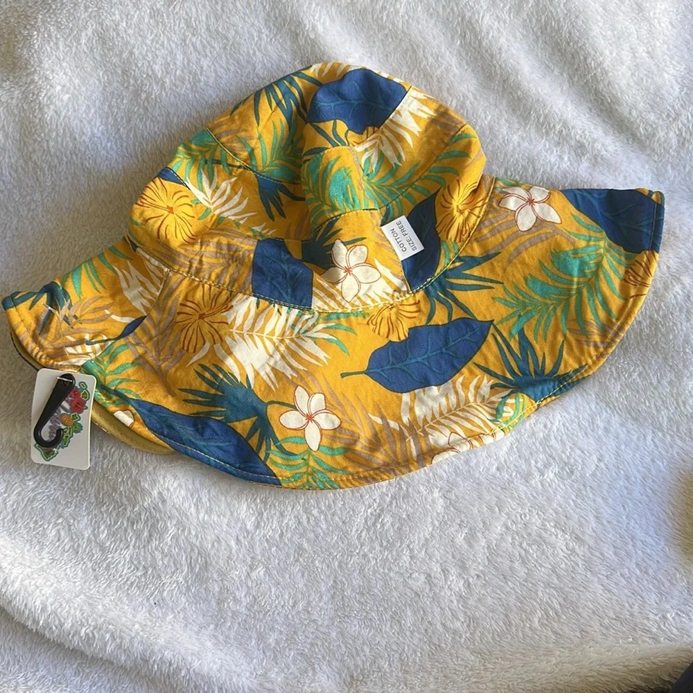 Hawaiian Bucket Hat and Hawaiian Islands Playing Cards Bundle - Picture 2 of 5
